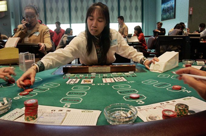 Some Tips to Play Free Online Casino Games