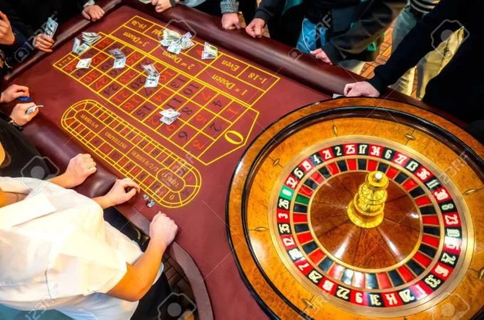 What is a welcome bonus in online casino?