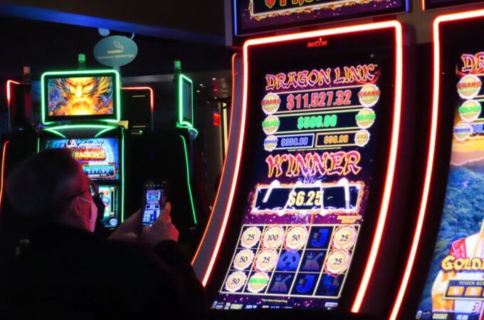 Deconstructing the Mechanisms: An Explanation of How Slot Machines Operate Online